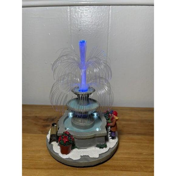 2023 Carole Towne Fiber Optic Fountain - Picture 6 of 9